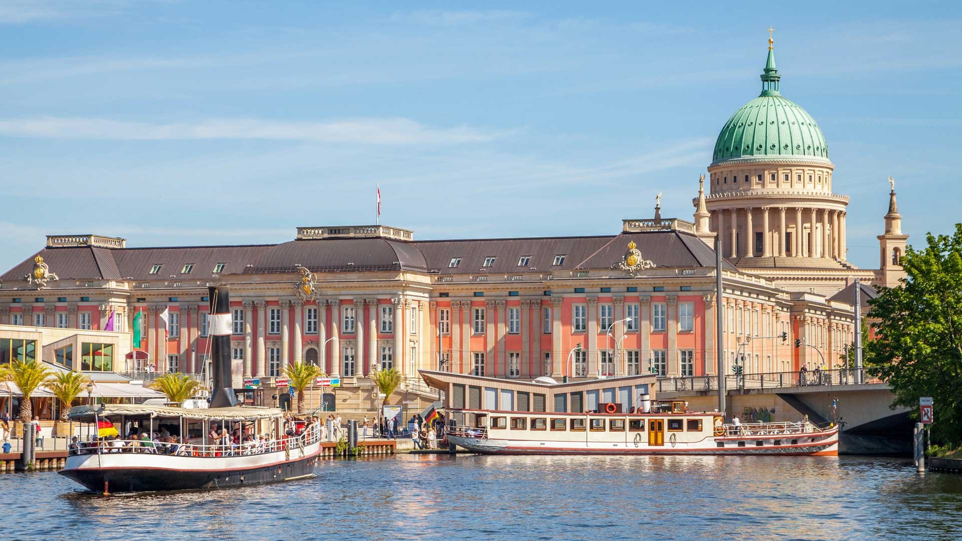 Ansicht von Potsdam von der Havel aus.